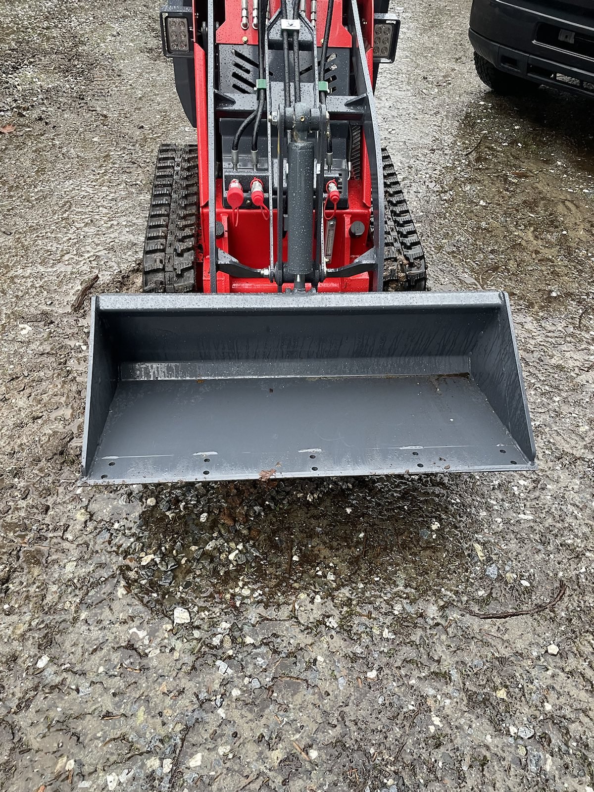 UTL6G - 0.6 Ton 14hp Utility Track Loader
