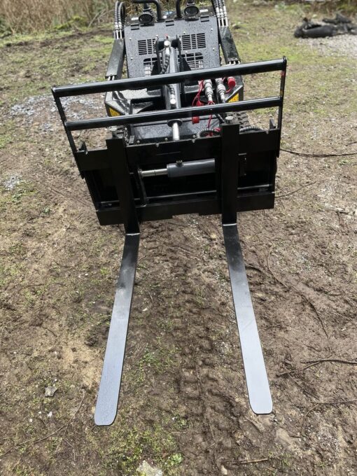 UTL Hydraulic Adjustable Forks